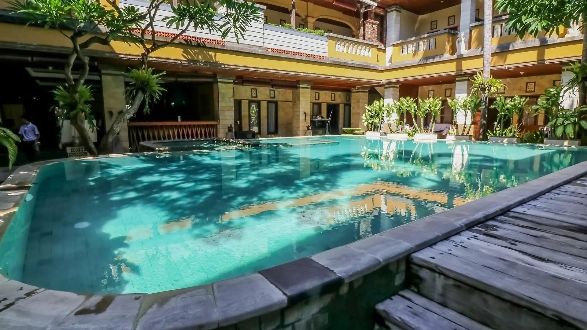 Nida Rooms Legian 83A Kuta contacts